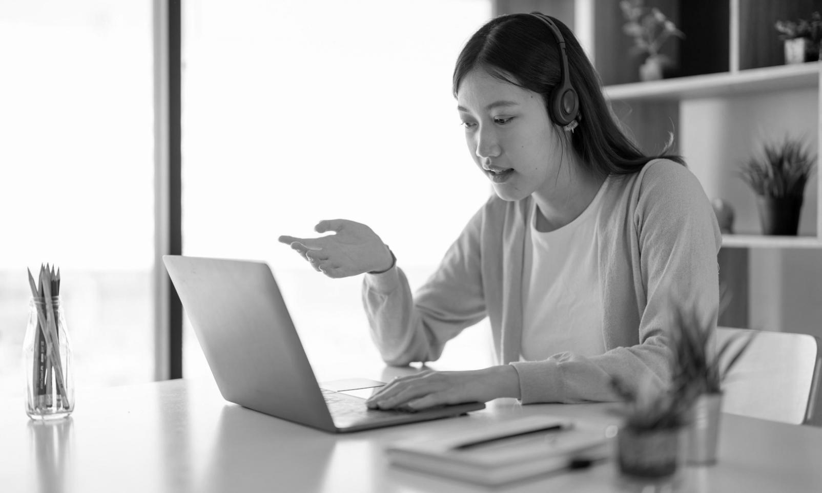 Analýza finančních scénářů pro střední firmu