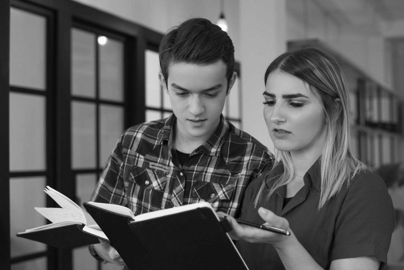 Náš tým při práci na analýze finančních dat